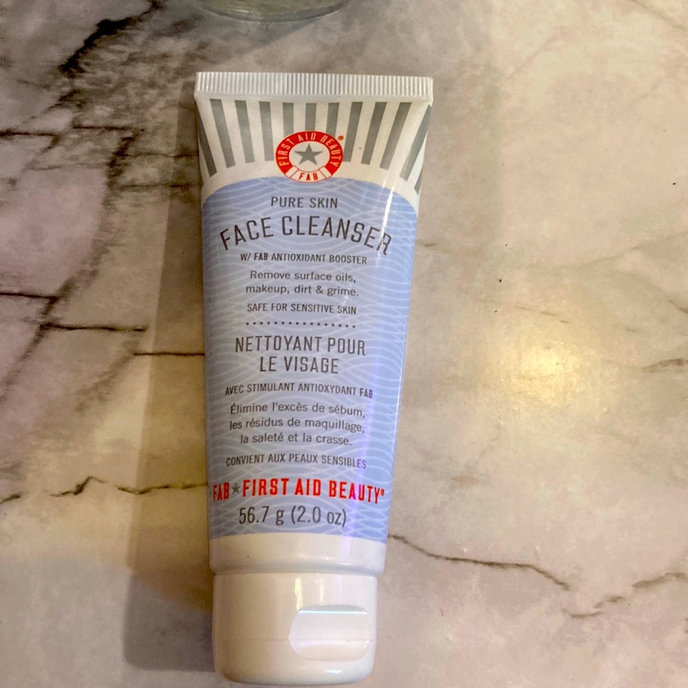 Best selling Sephora cleanser Vegan
Clean Ingredients
Cruelty Free